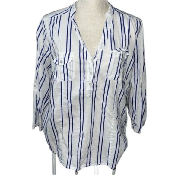 Eden & Olivia White and Blue Striped Button-Up Shirt - Picture 1 of 4